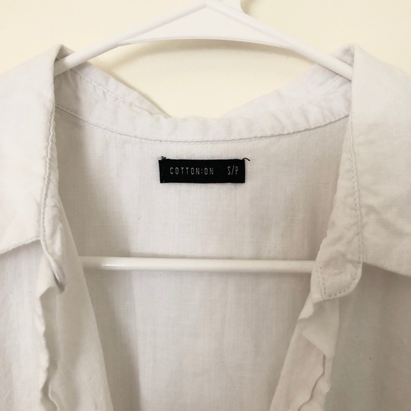 Cotton On Relaxed Button Down - Picture 2 of 3